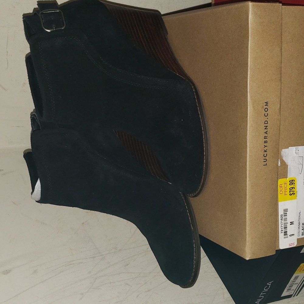 Lucky Ankle Boots
